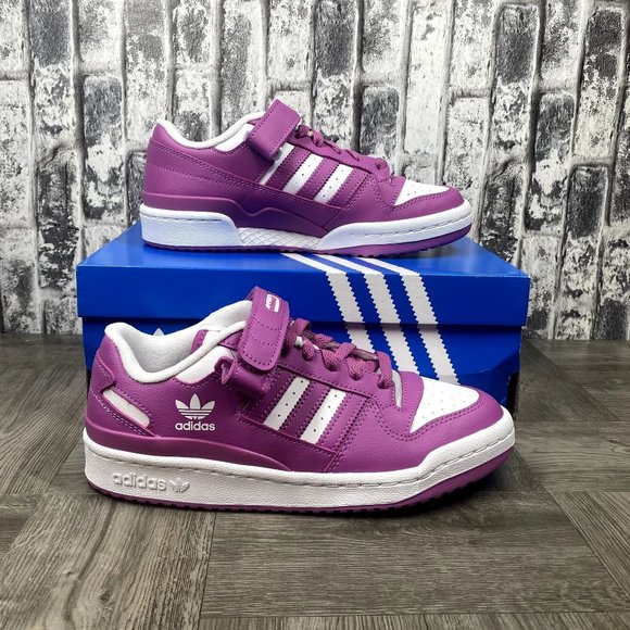 adidas Shoes - Adidas Forum Low Youth size 6 /Women size 7.5